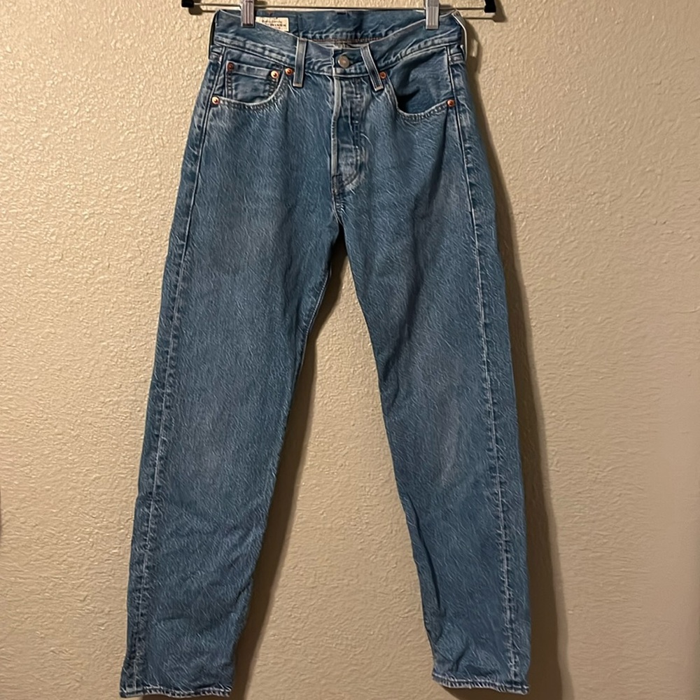 Levi’s men’s 501 size 27 x 30 buttonfly